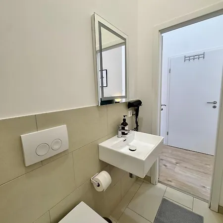 Heaven Homes - Doppelzimmer Mit Eigenem Bad Düsseldorf Eksteriør billede