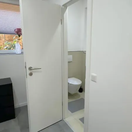 Heaven Homes - Doppelzimmer Mit Eigenem Bad Düsseldorf Eksteriør billede