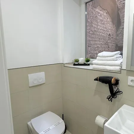 Heaven Homes - Doppelzimmer Mit Eigenem Bad Düsseldorf Eksteriør billede